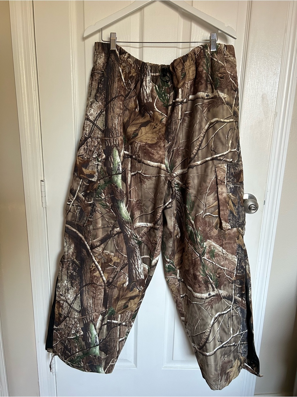 Field & Stream Camo Cargo Pants in Brown and Green